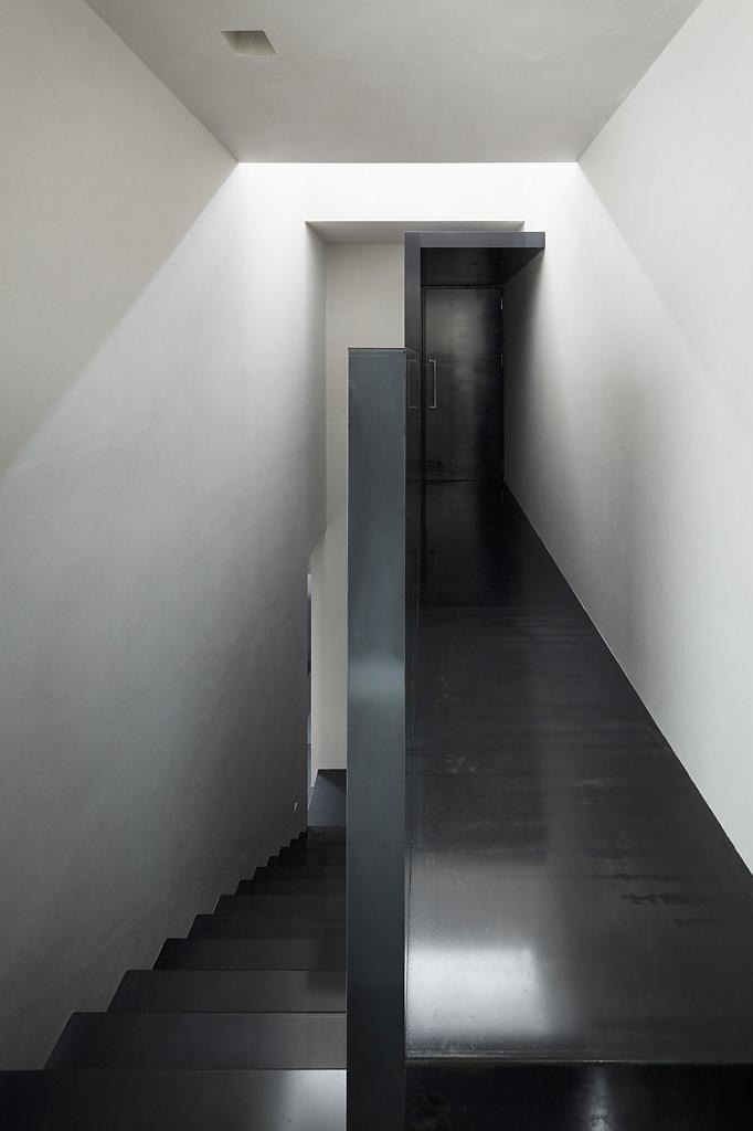house-of-silence-44
