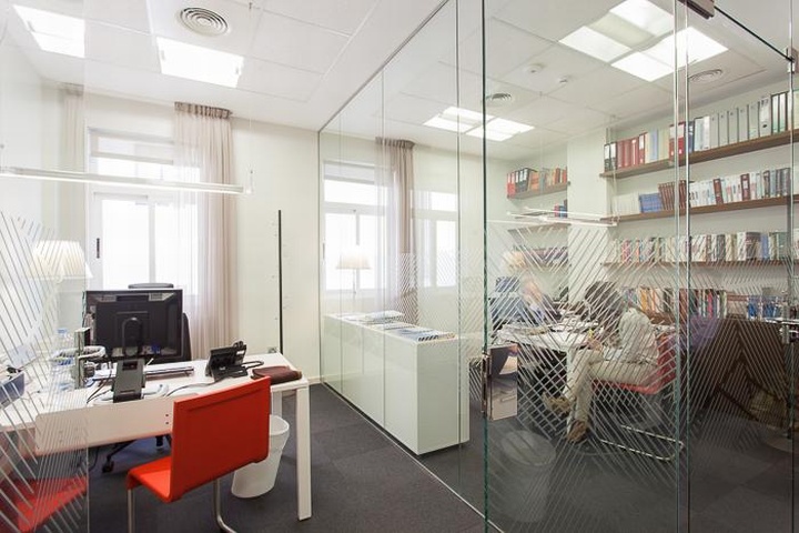 banco-madrid-office-11