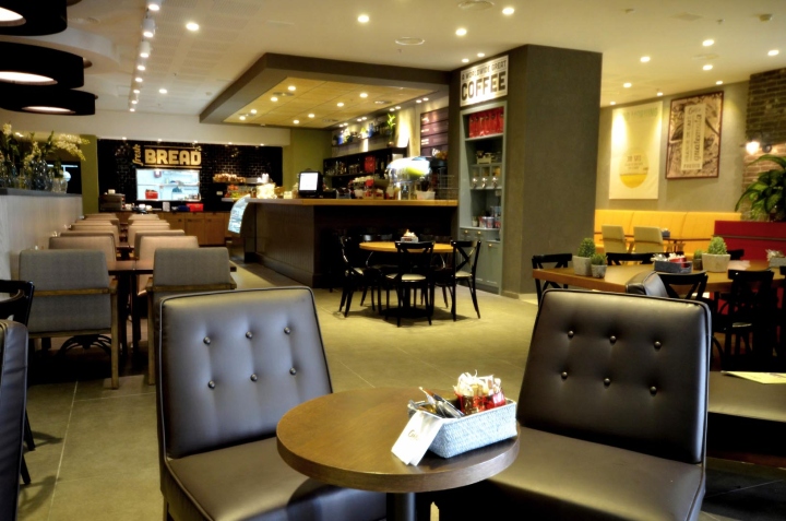 greg-cafe-israel-03