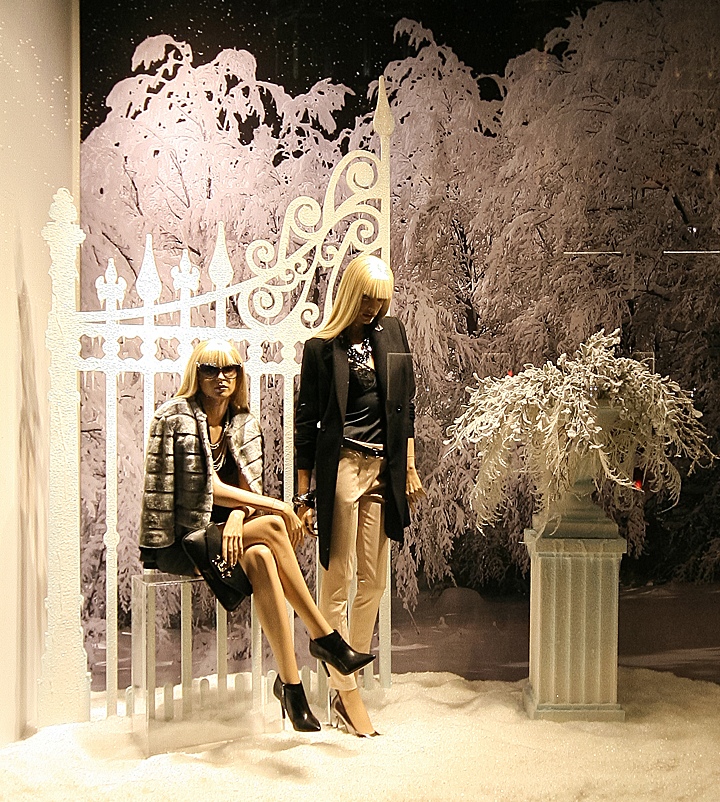 guess-windows-winter-london-01