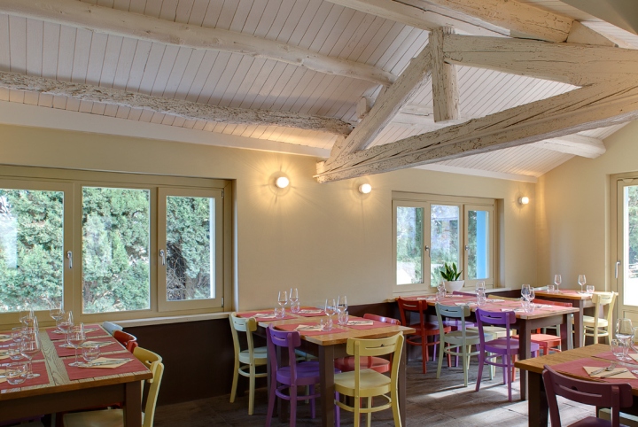 la-tavernetta-sullaia-restaurant-italy-04