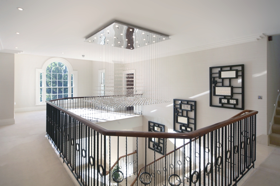 a-stunning-surrey-property-great-to-party-in-england-12