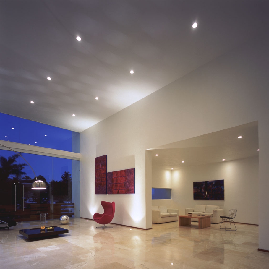 contemporary-living-at-cubo-house-mexico