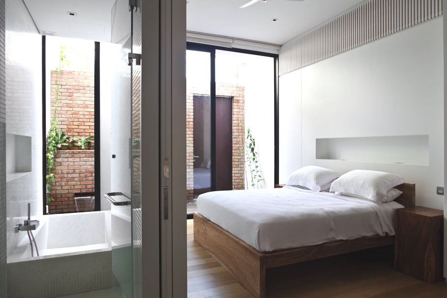 r-house-with-an-unusual-layout-singapore-10