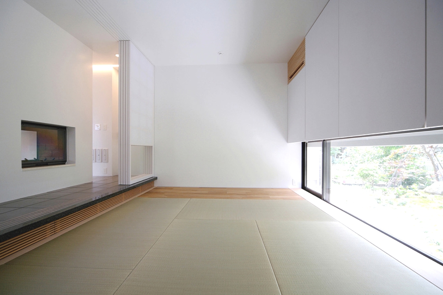 compact-cute-house-in-senri-13