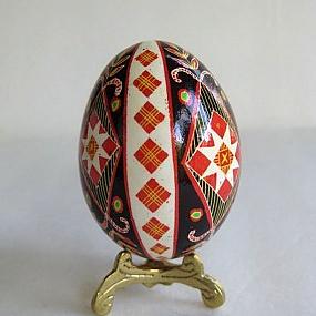 decorating-easter-egg-39
