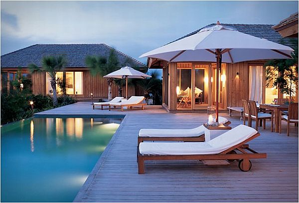 parrot-cay-turks-caicos-01