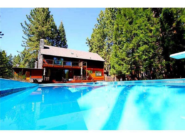 skyland-retreat-short-term-vacation-rental-01