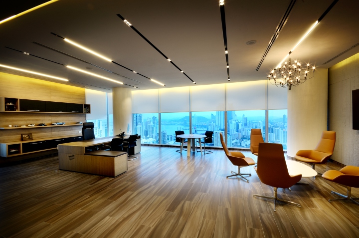 faconnable-office-and-showroom-panama-city-04