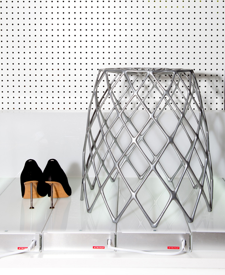 kaktus-stool-by-enrico-bressan-03