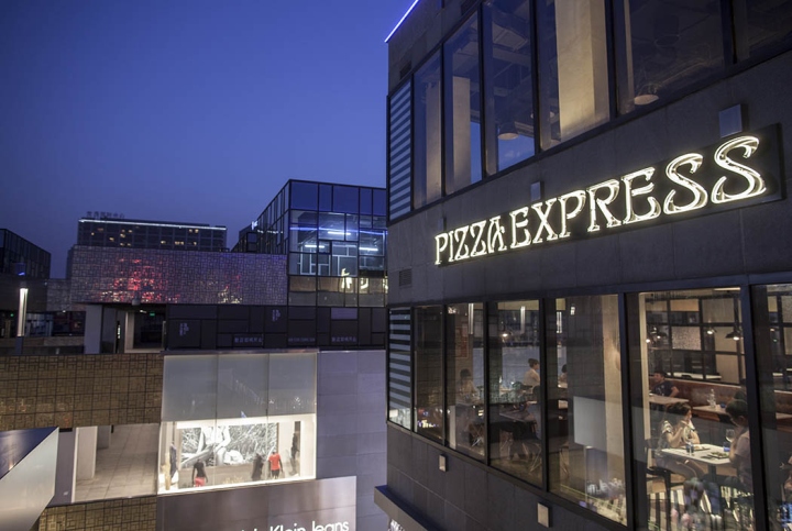 pizzaexpress-restaurant-05