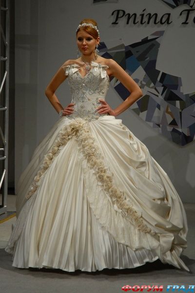 pnina tornai svadebniye platiya12 933129