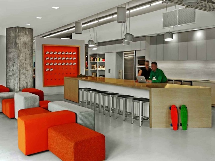 arnold-worldwide-office-02