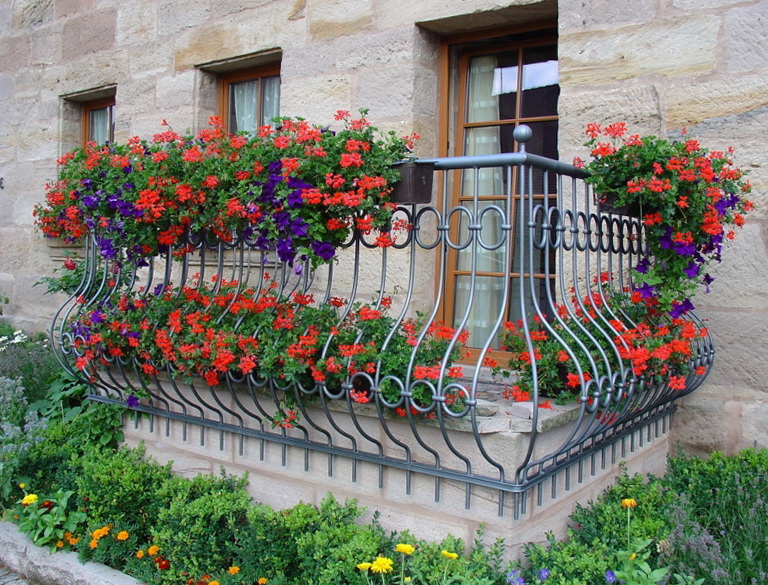 balcony-flowers-02