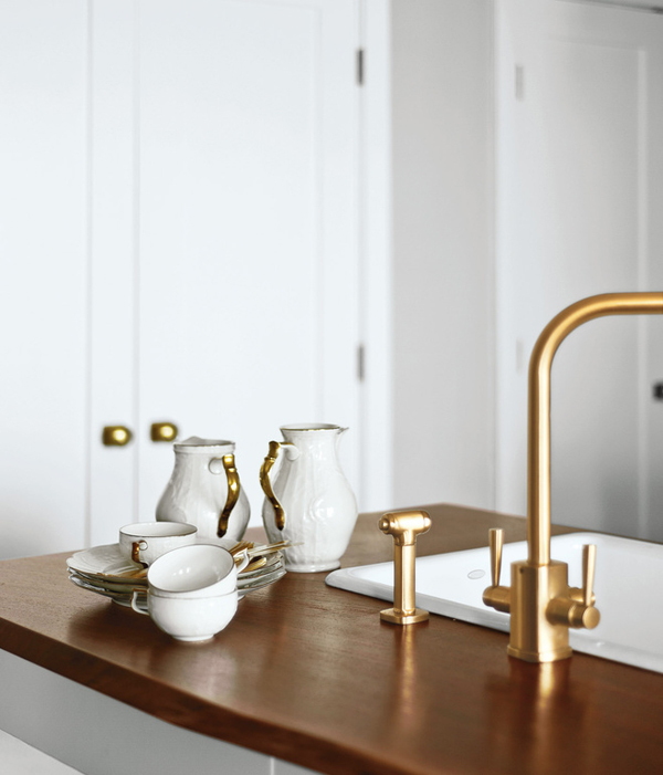 brass-hardware-fixtures-11