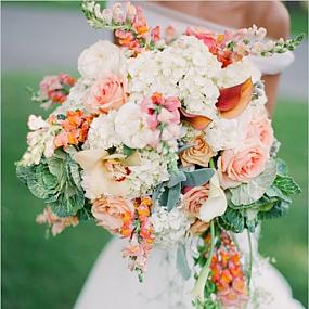 cascade-wedding-bouquets-05
