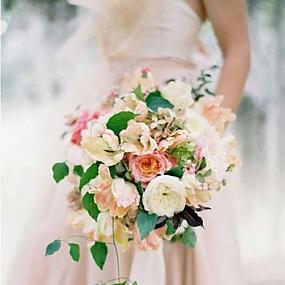 cascade-wedding-bouquets-21