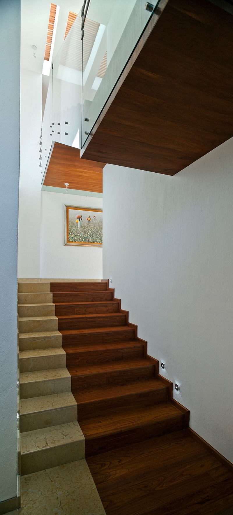 Лестница в элегантной резиденции Almazán y Arquitectos Asociados