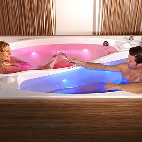 couple-bath-yin-yang-06