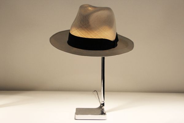 Лампа Chapeau в виде шляпы