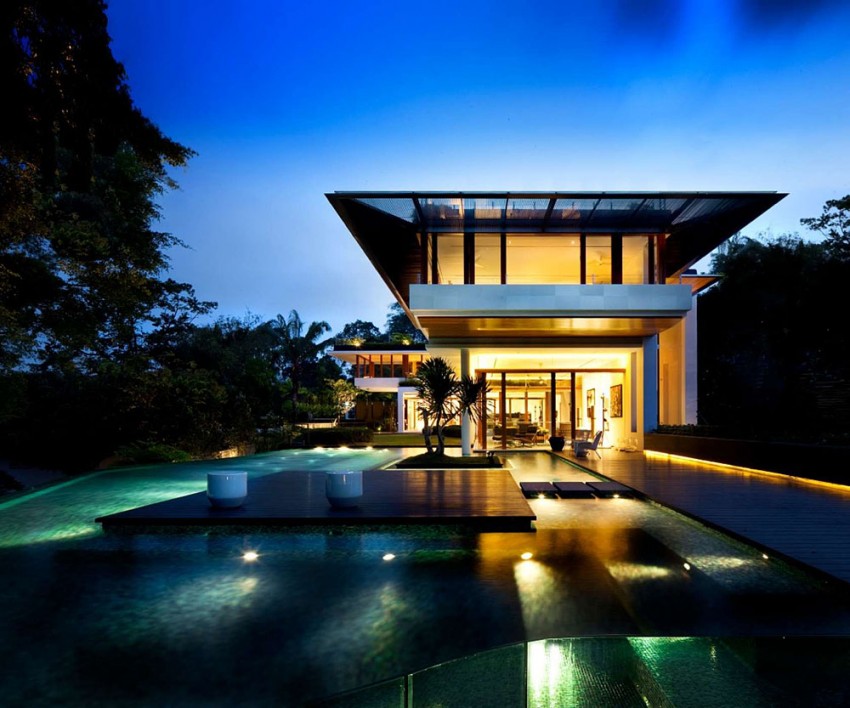 Дизайн дома с бассейном у дороги Dalvey в Сингапуре