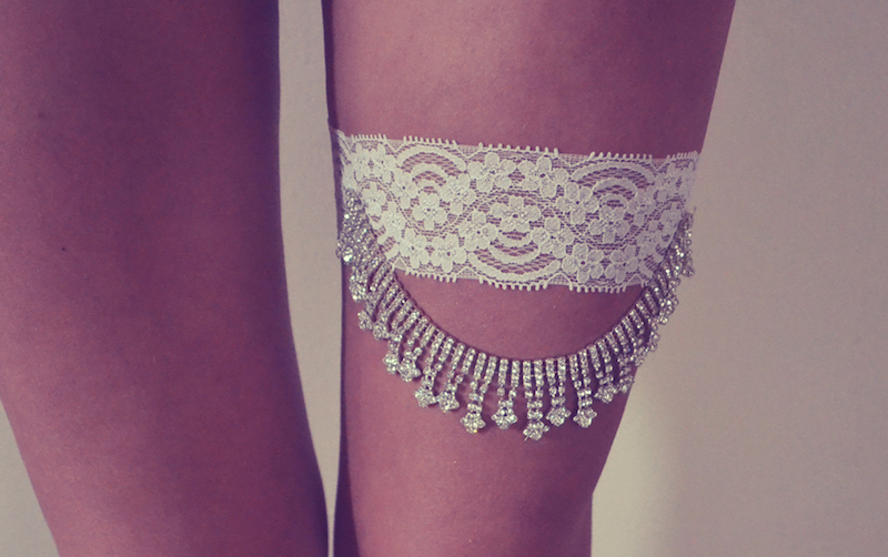 dangling-rhinestone-garter-06