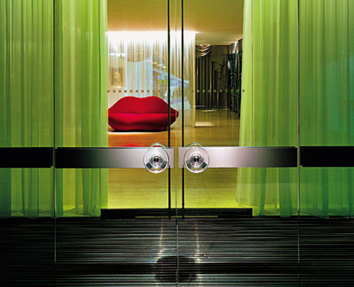 divan-bocca-gufram-02
