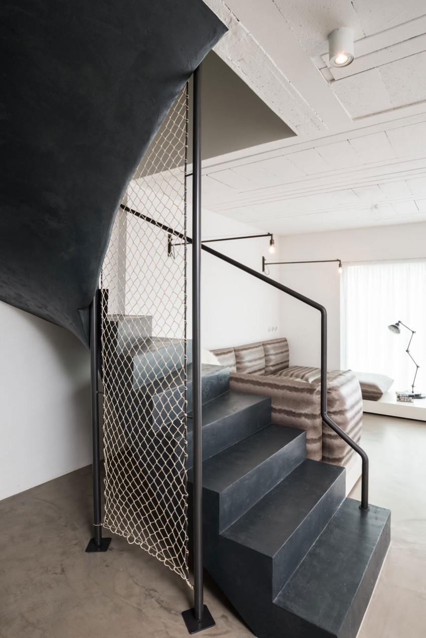 Винтовая лестница частного дома в Чехии