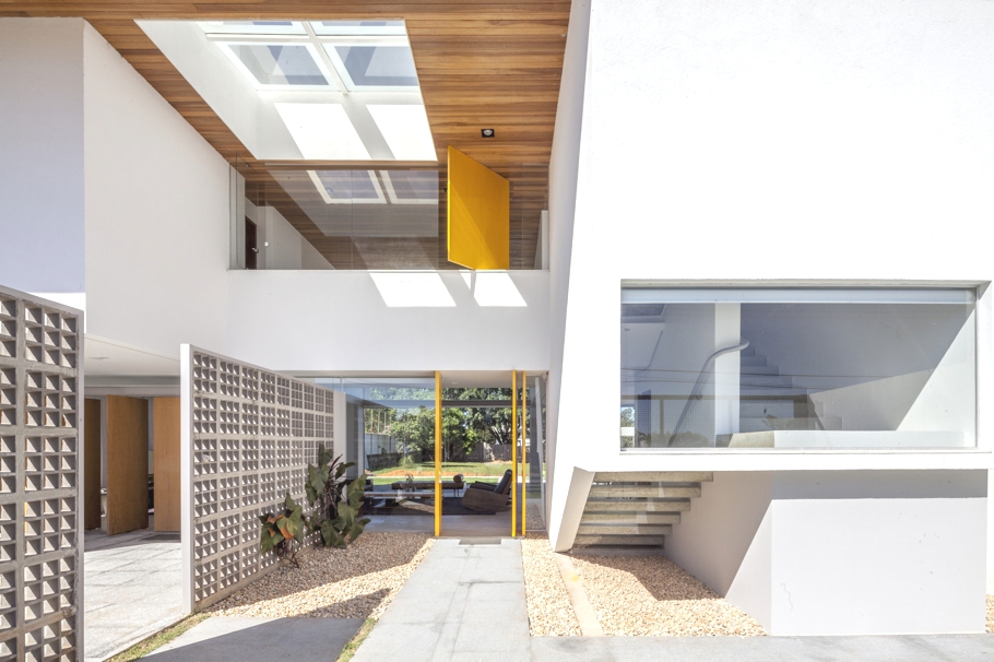 Современный дом Linhares Dias House в Бразилии