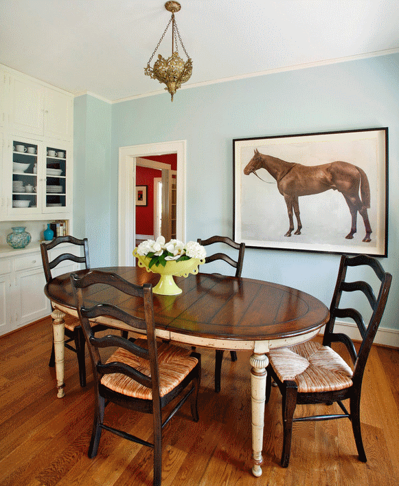 loshad-v-interere-05