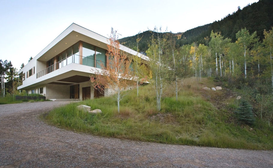 luxury-linear-house-01