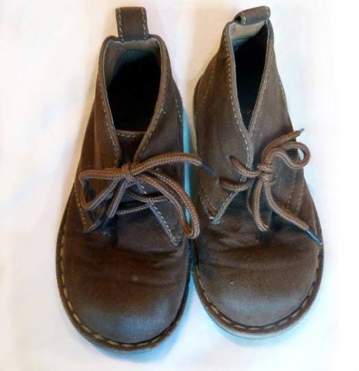 neon-shoes-04