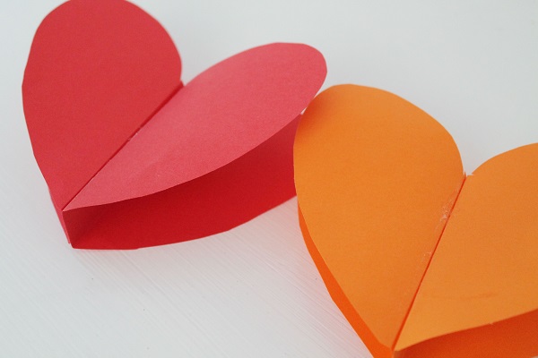 paper-heart-garland-03