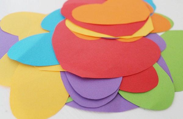 paper-heart-garland-13