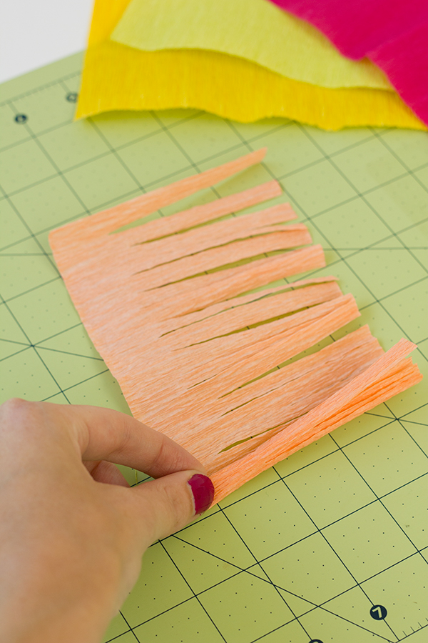 pin-the-tail-on-the-pinata-01