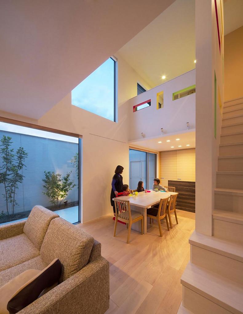 race-round-the-house-09