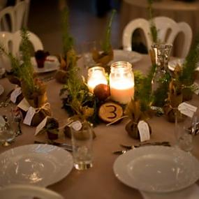 rustic-christmas-themed-wedding-09