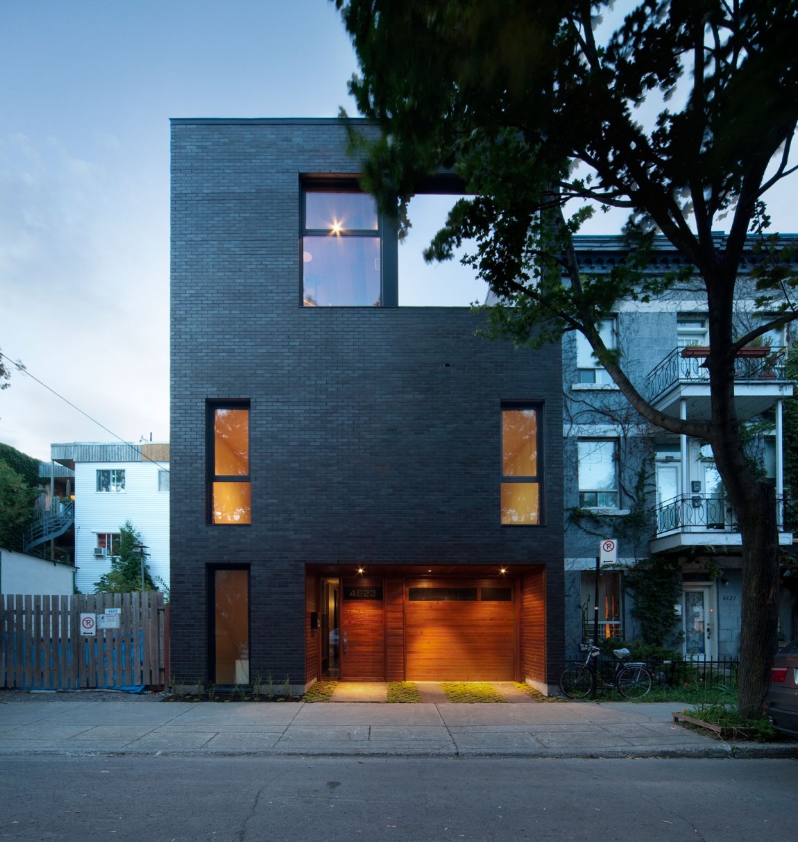 Дизайн трёхэтажной квартиры Siamoises Mentana-Boyer в Канаде