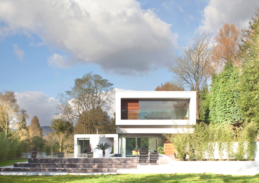 ultra-modern-villa-02