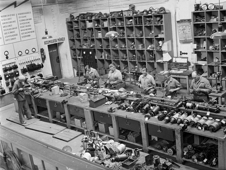 vintage-industrial-lights-09