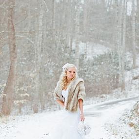winter-bridal-shoot-07