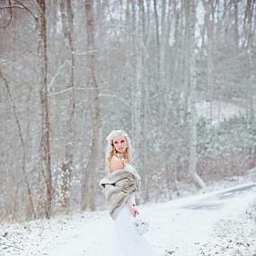 winter-bridal-shoot-08