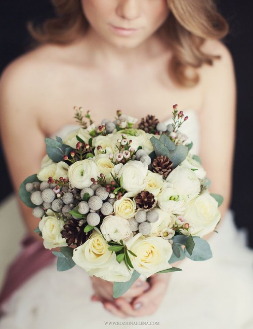 winter-wedding-bouquets-10