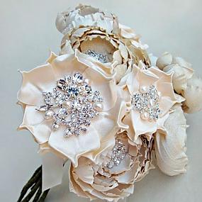 winter-wedding-bouquets-18