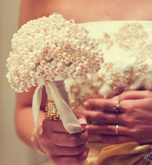 winter-wedding-bouquets-19