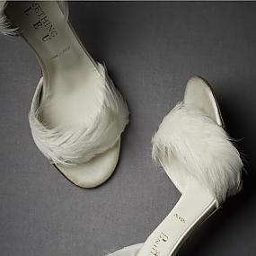winter-wedding-shoes-19