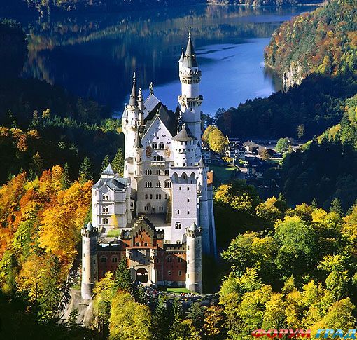 Замок Нойшванштайн