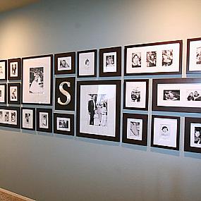 black-frame-family-wall-gallery