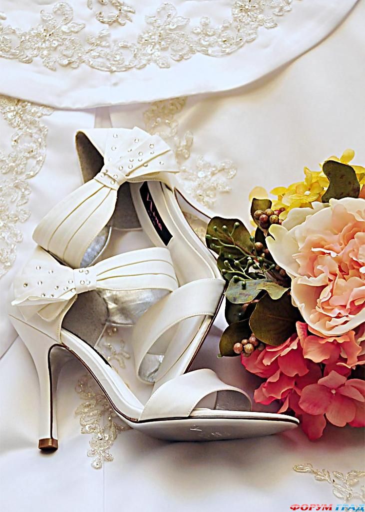 wedding-shoes-19
