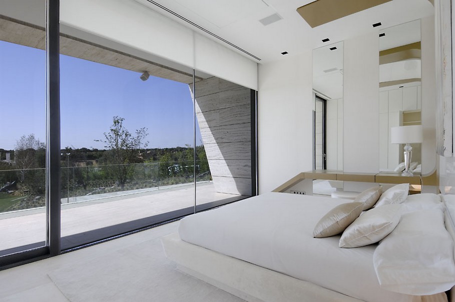 contemporary-property-in-madrid-by-a-cero-architects